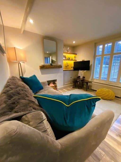 Beautiful Immaculate Aldeburgh Cottage, Sunny Outdoor Space, Free Parking - Easy Walk To Beach & Town Buitenkant foto