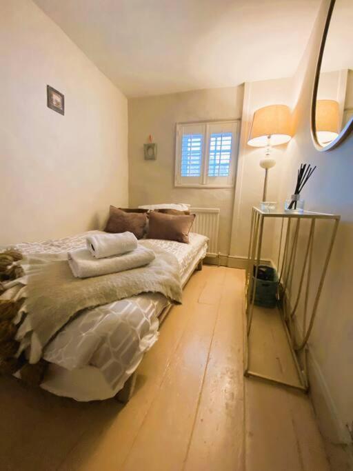 Beautiful Immaculate Aldeburgh Cottage, Sunny Outdoor Space, Free Parking - Easy Walk To Beach & Town Buitenkant foto